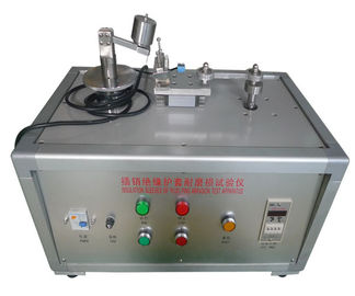 よい価格 プラグは絶縁材の袖の摩耗の耐性検査機械 IEC60884 図 28 をピンで止めます オンライン